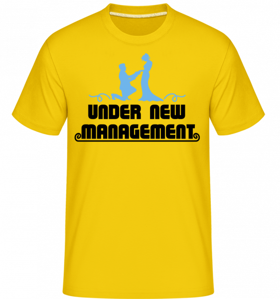 Mariage Under New Management - Shirtinator Männer T-Shirt - Goldgelb - Vorn